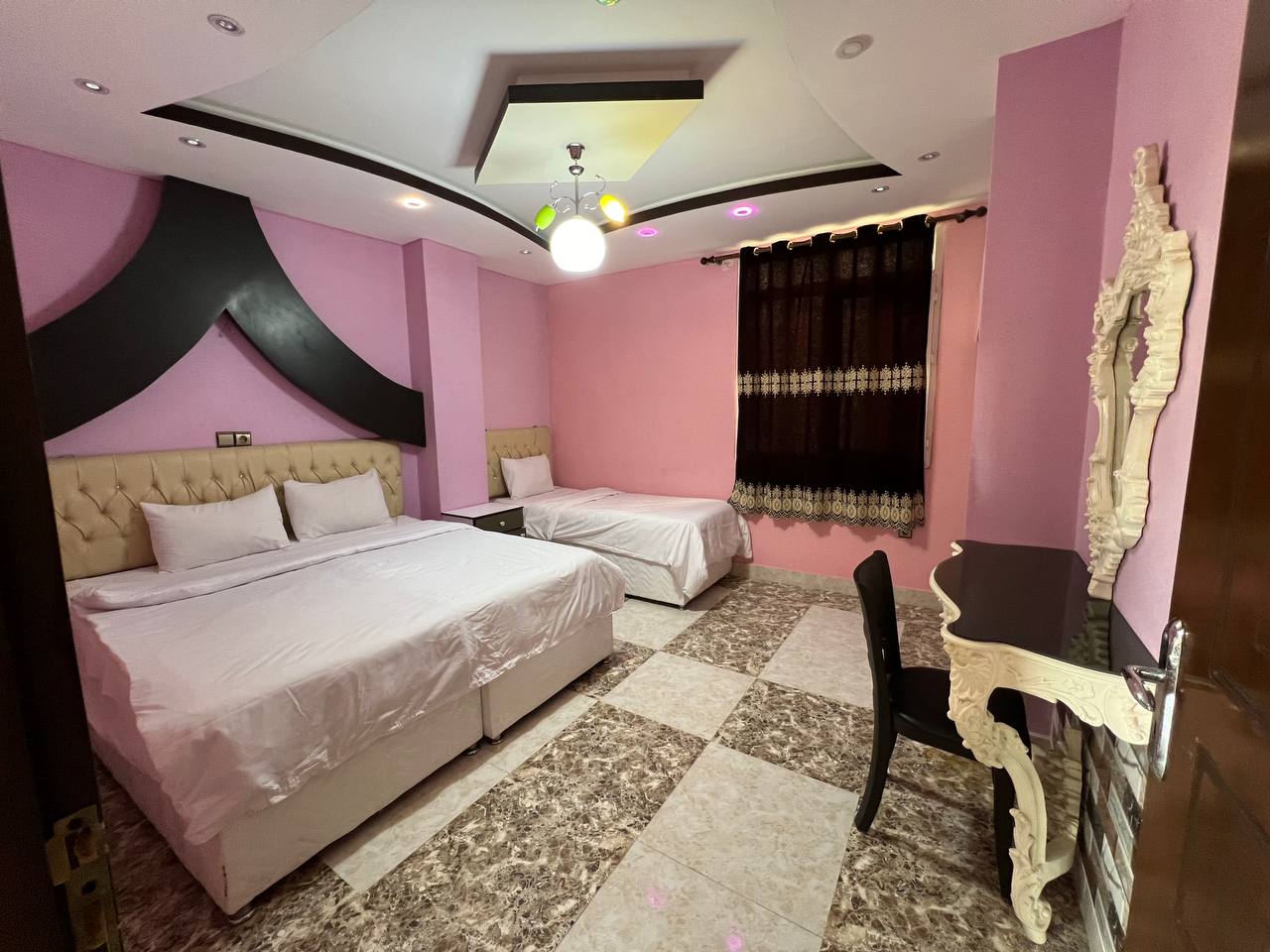 عکس هتل آتا