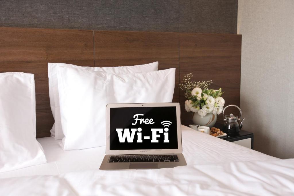 عکس هتل دورا پرا (Dora Pera)