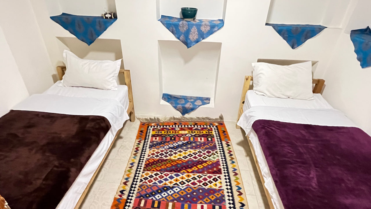 عکس هتل بازار