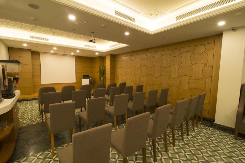 تصویر هتل جومبالی پلازا (Cumbali Plaza)