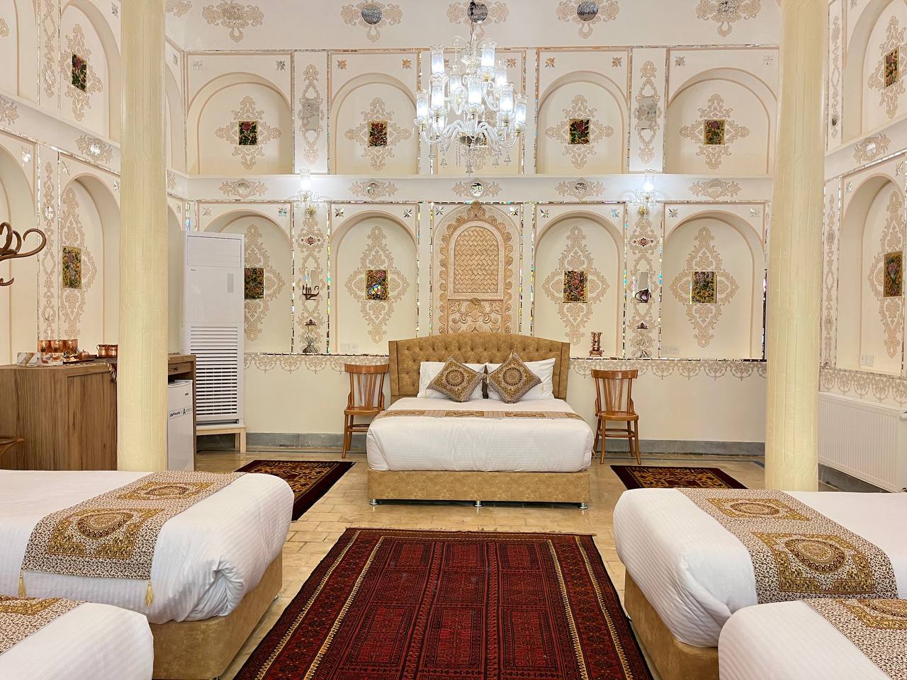 عکس هتل خاتم