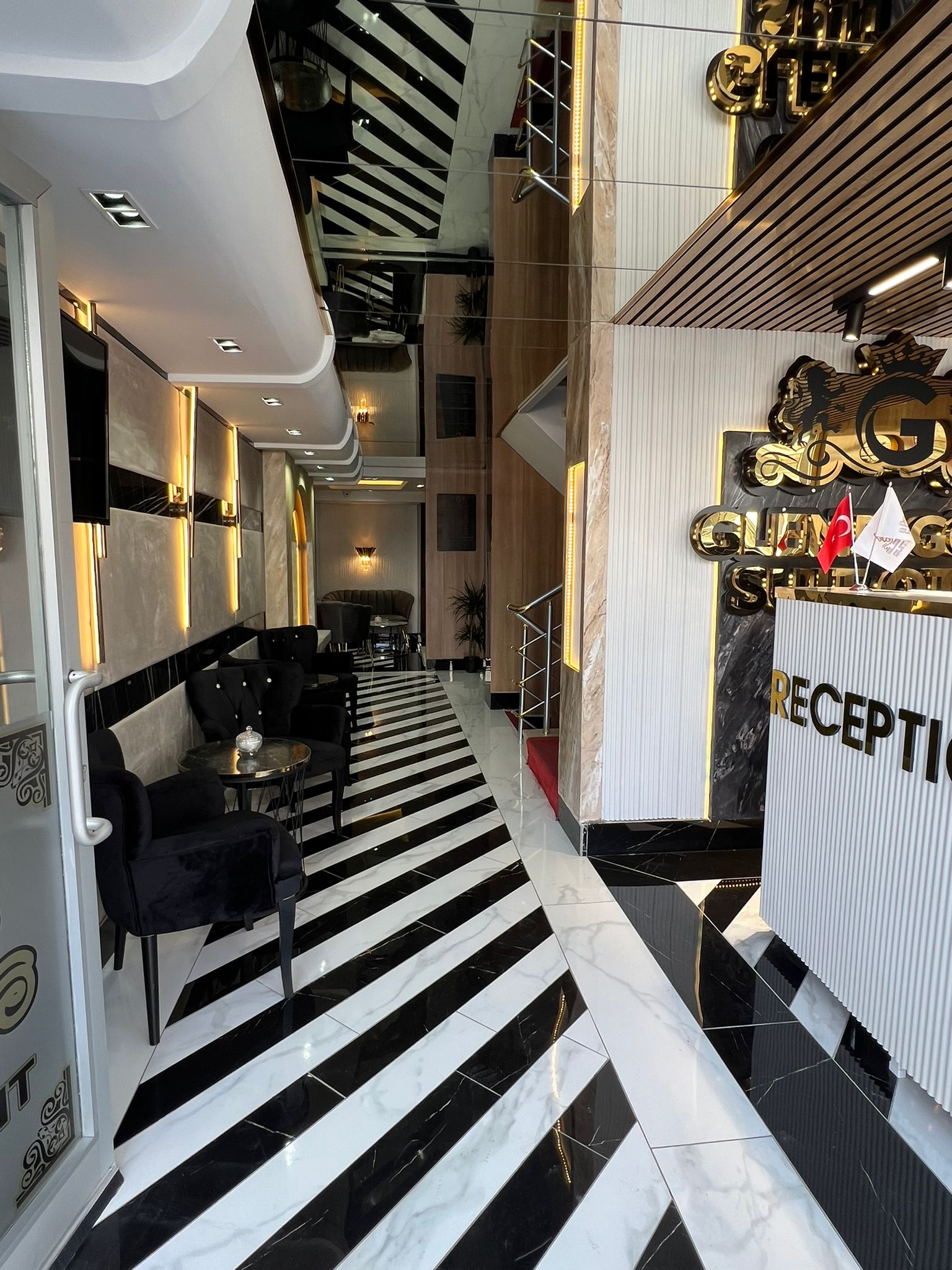 عکس هتل گلندگلد سوئیت (Glend Gold Suit)