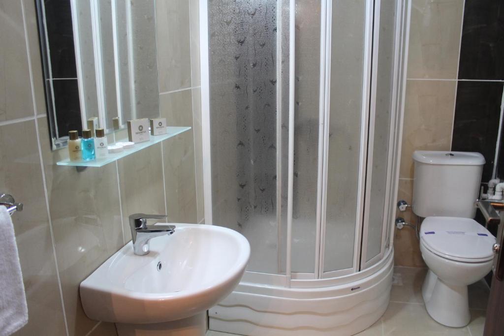 عکس هتل رسمینا (Resmina)