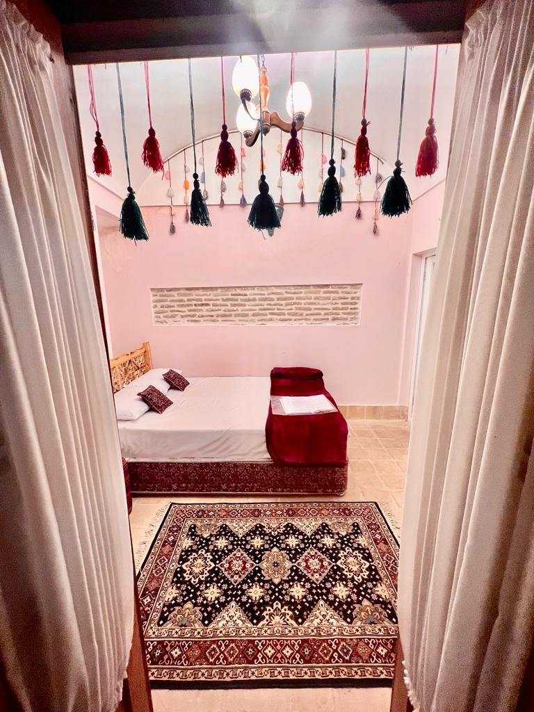 تصویر هتل یزدان گرد