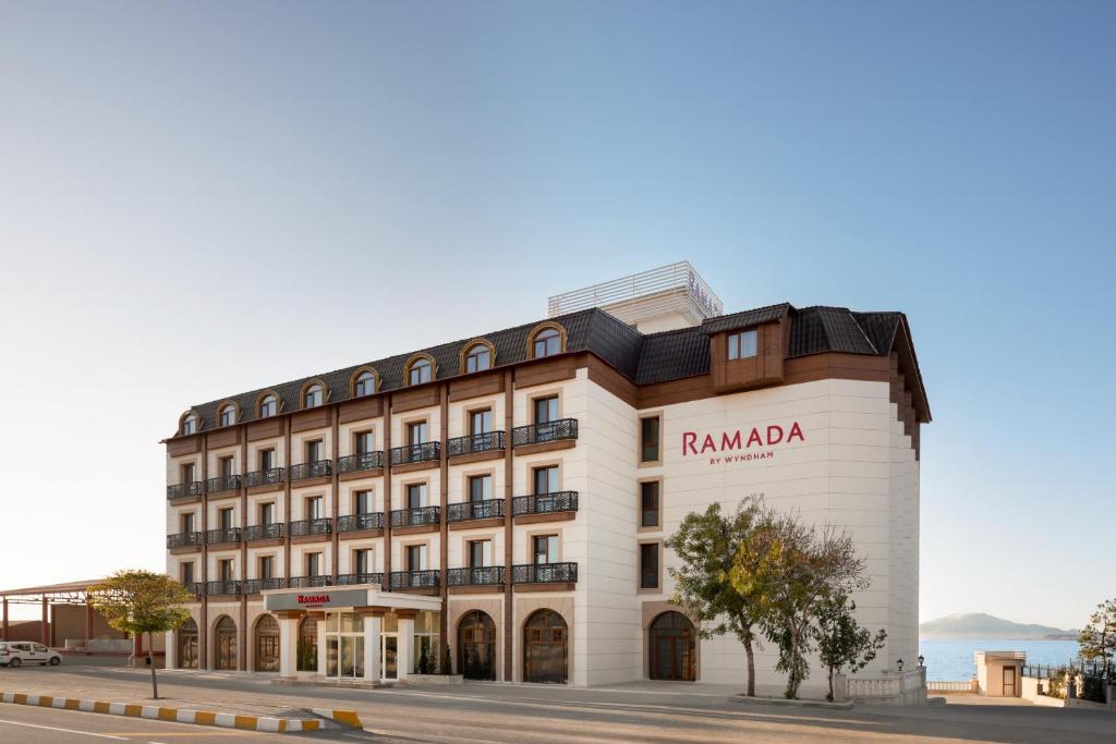 عکس هتل رامادا (Ramada)