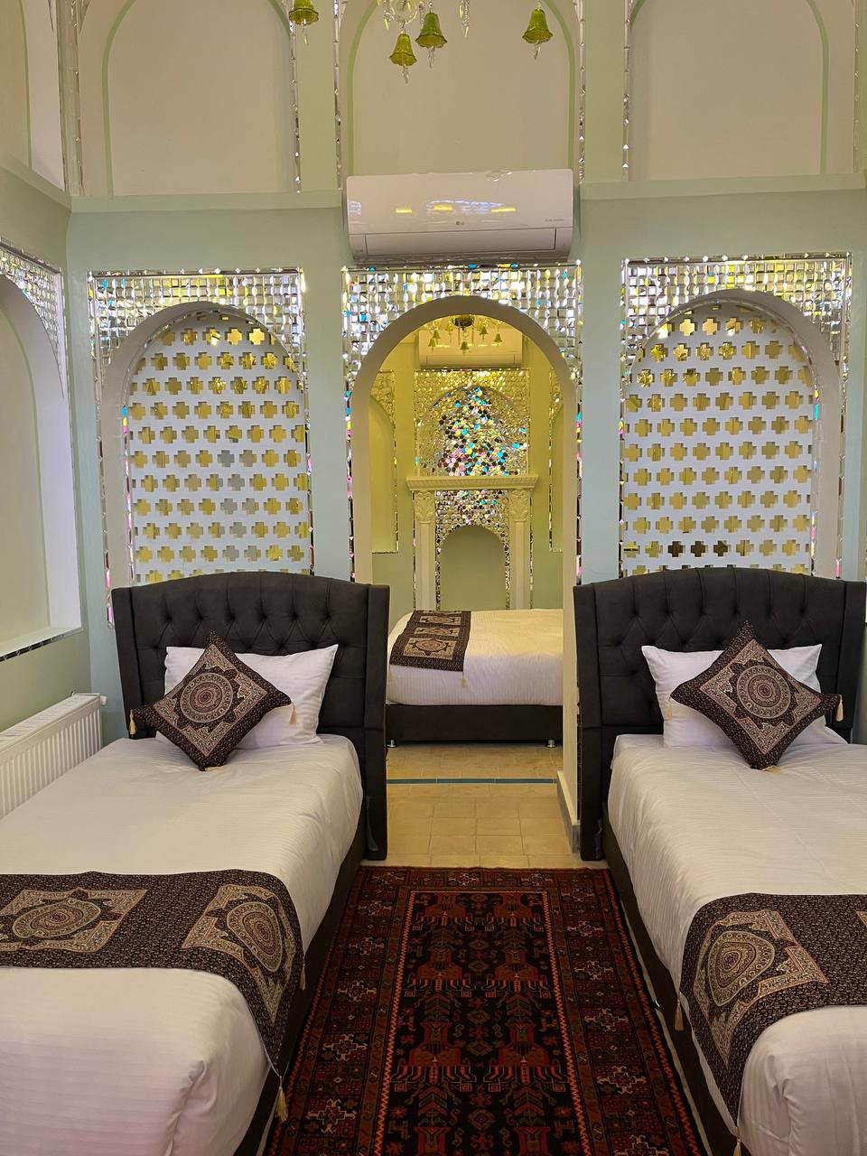 عکس هتل خاتم