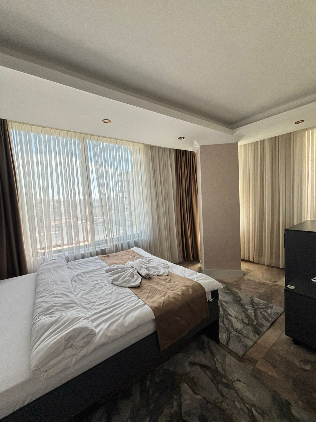 عکس هتل الی گرند ( elegrand )