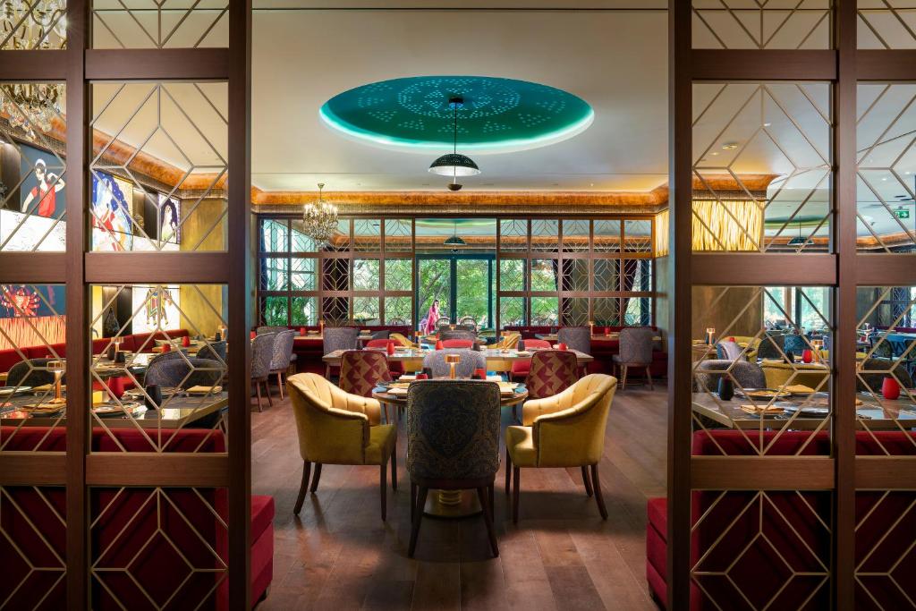 عکس هتل سوئیس اوتل (Swissotel)