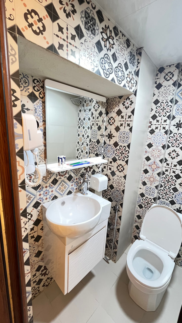 عکس هتل بازار