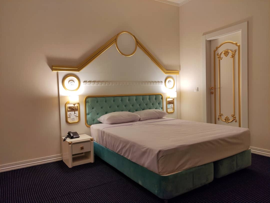 عکس هتل امپراطور