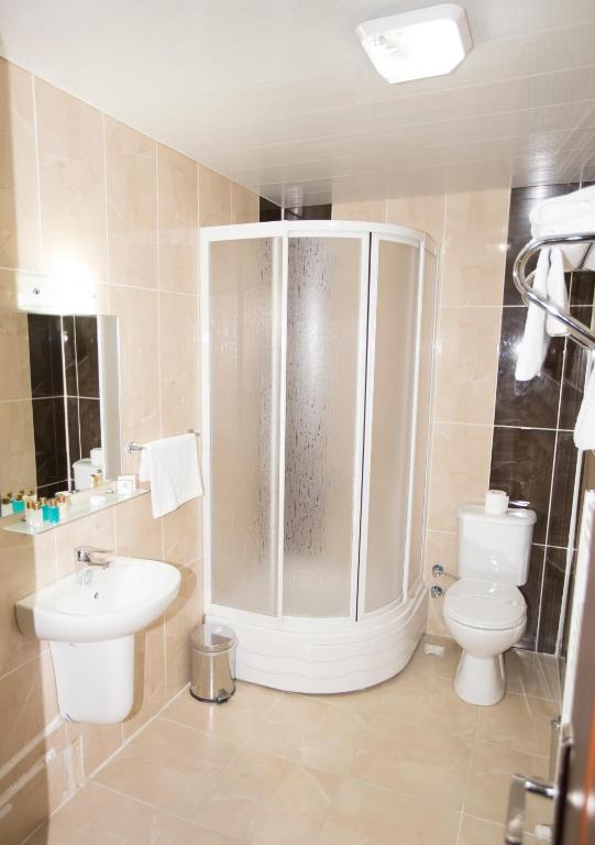 عکس هتل رسمینا (Resmina)