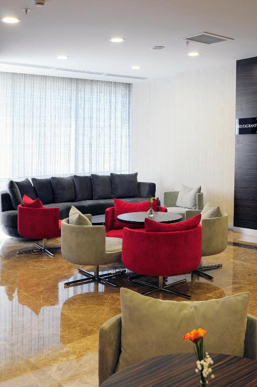 عکس هتل دمورا (Demora)