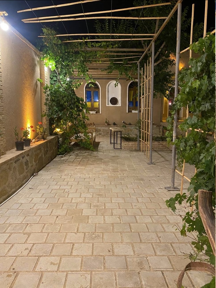 تصویر هتل عمارت مهاجر خرقان