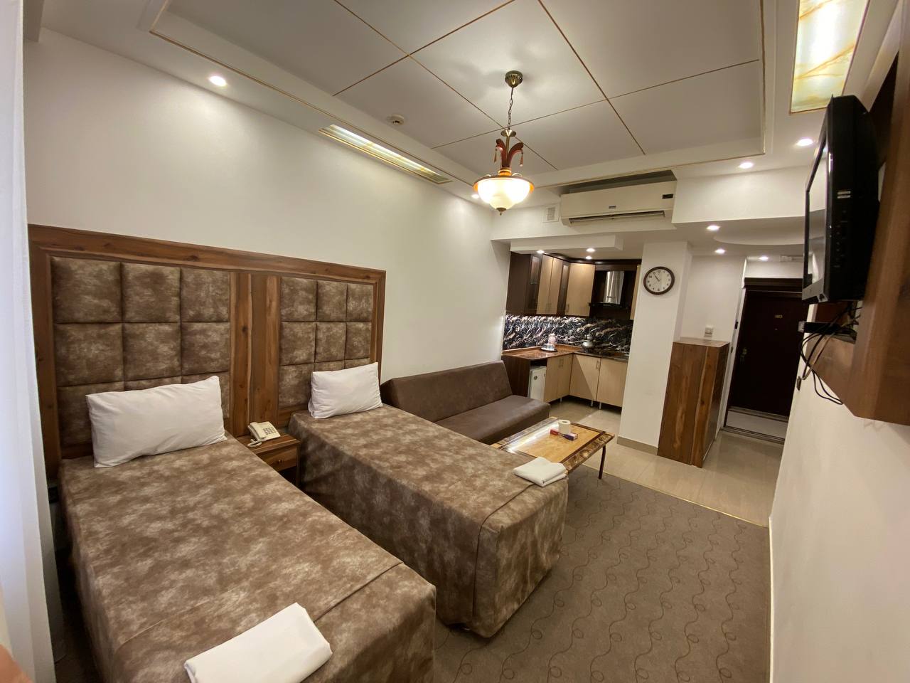 عکس هتل فرهاد