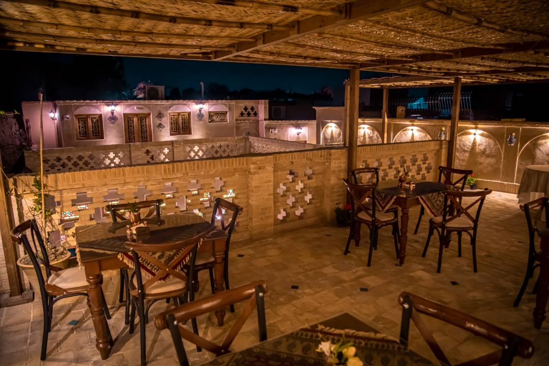 عکس هتل عمارت طاووسیه