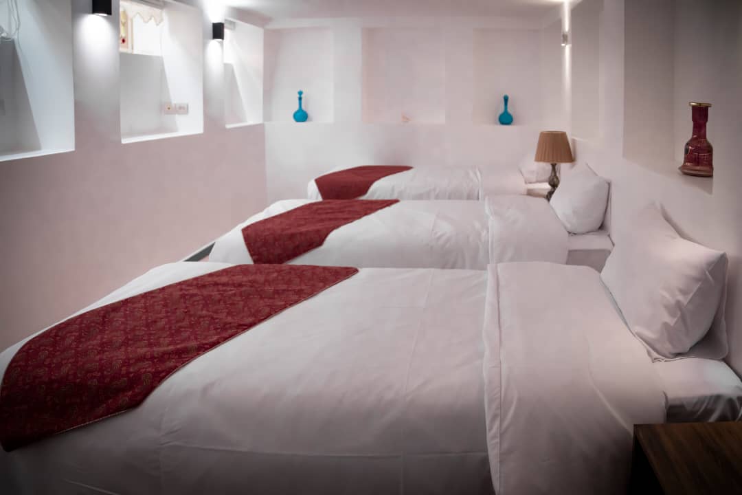 عکس هتل عمارت طاووسیه