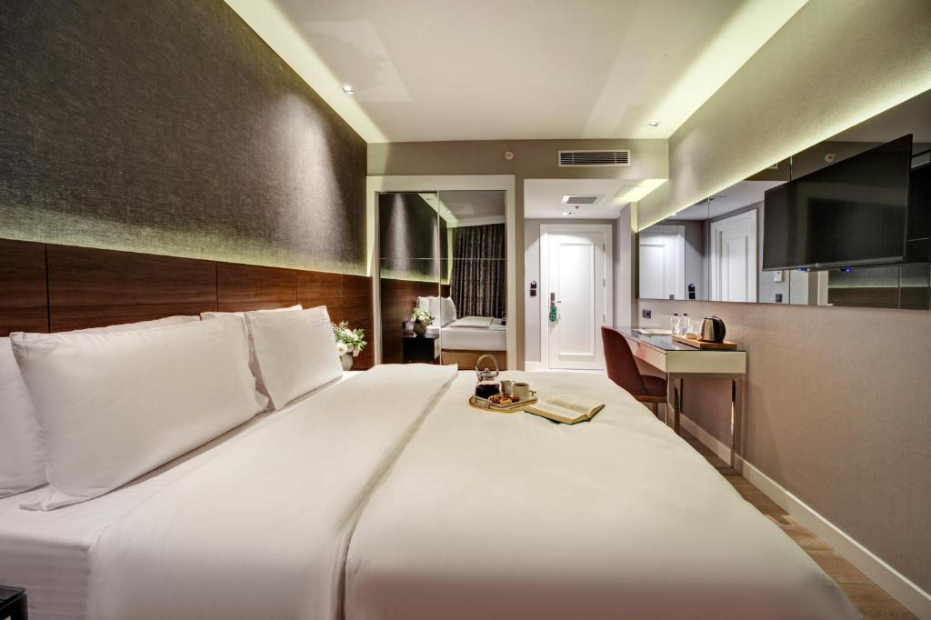 عکس هتل دورا پرا (Dora Pera)