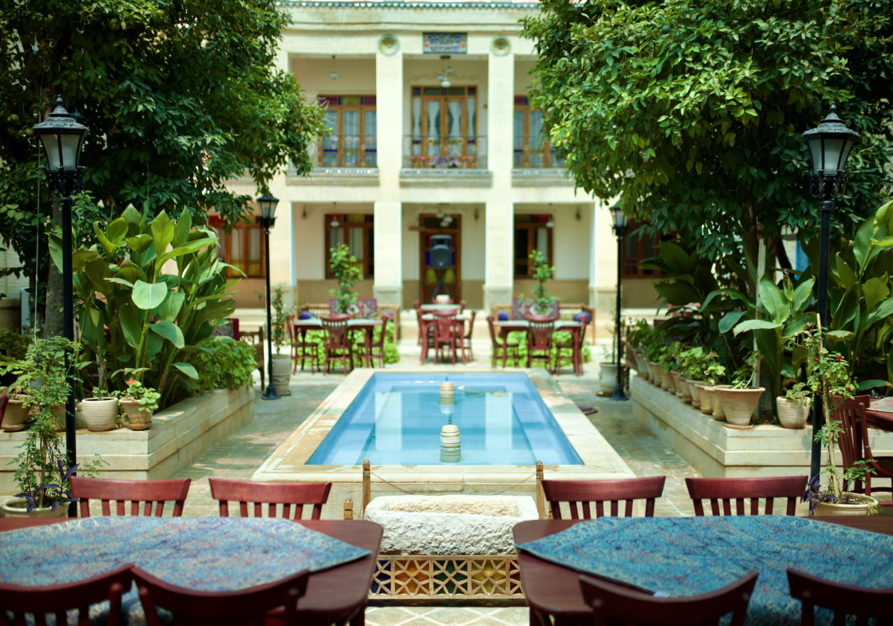 عکس هتل آناهید