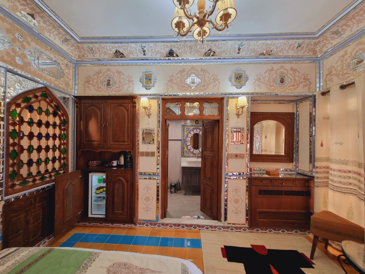 تصویر هتل عمارت شهسواران