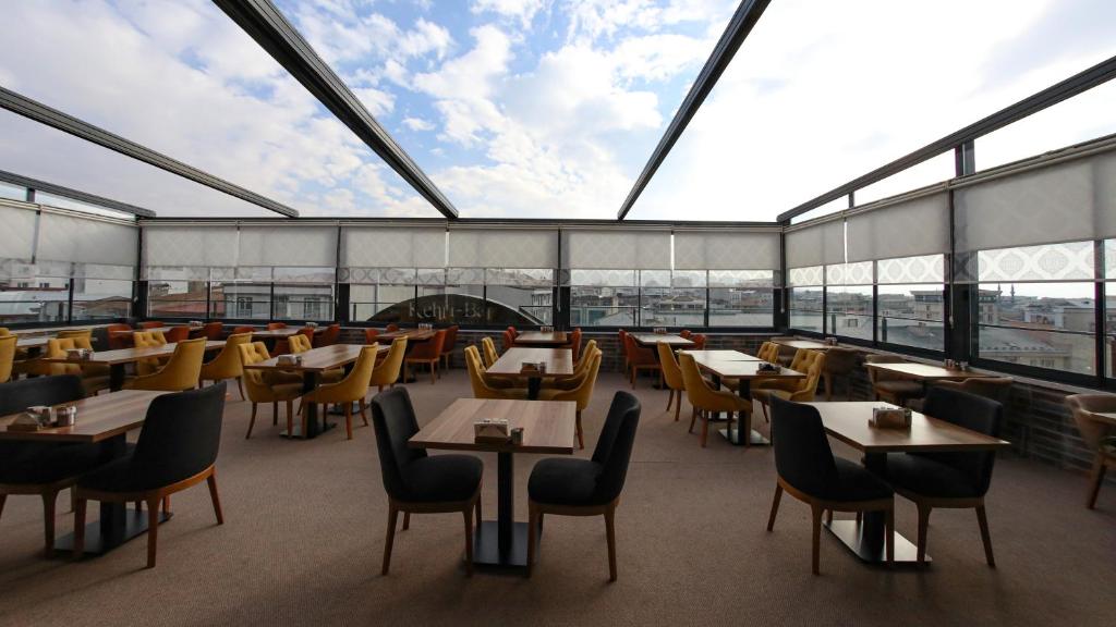 عکس هتل روا ورلد (Rua World)