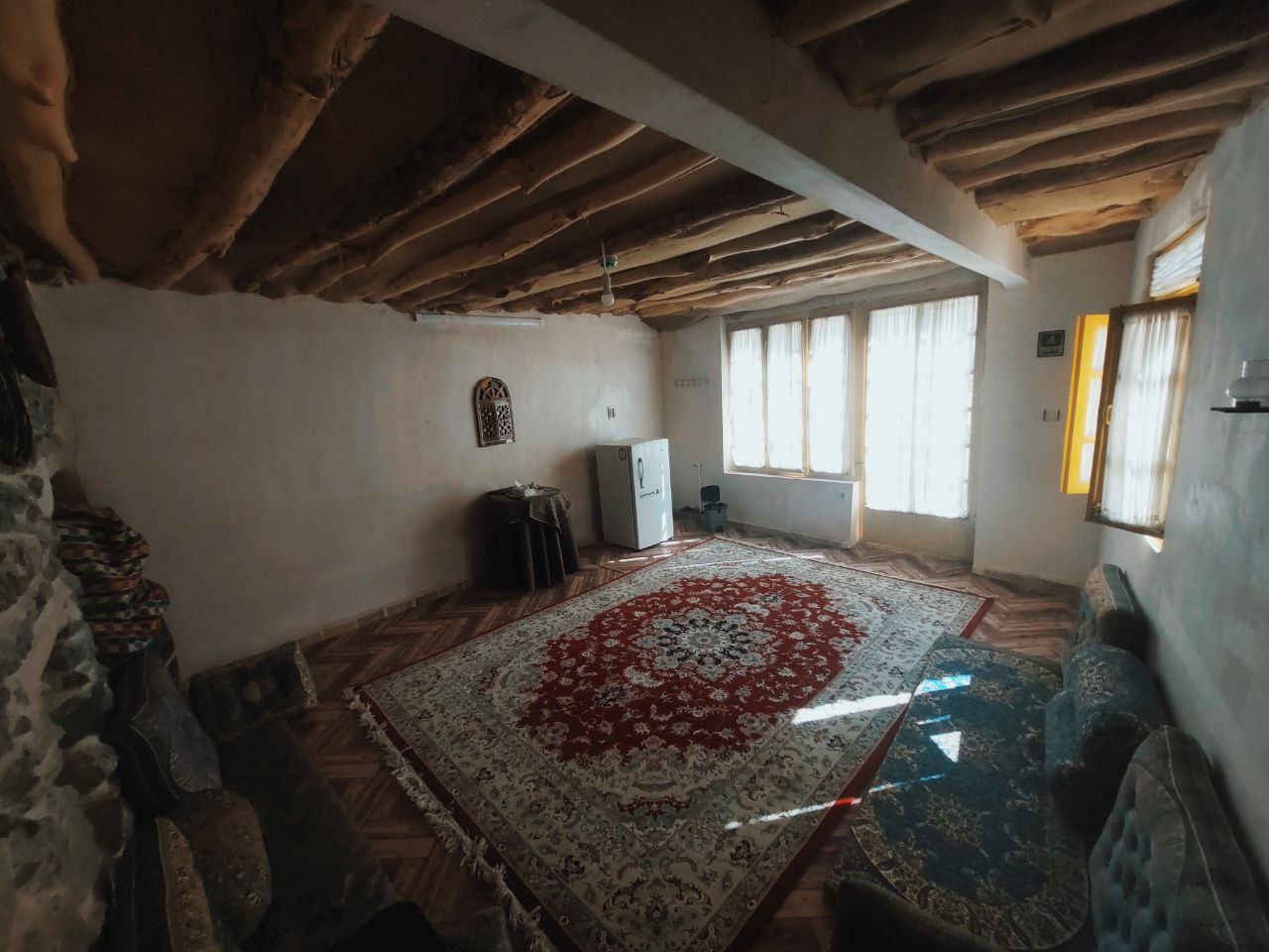 تصویر هتل بادامشک