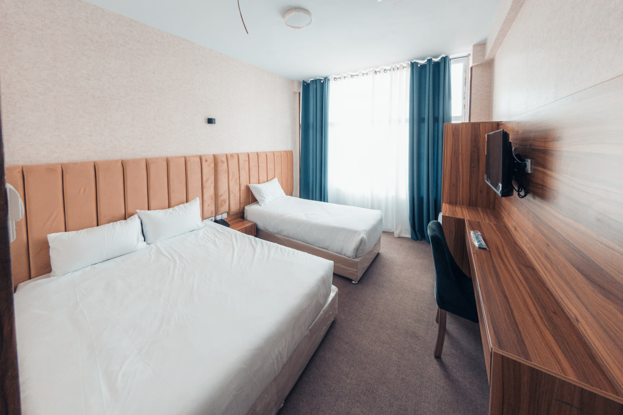 عکس هتل ویانا