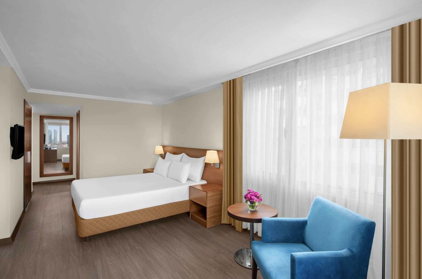 عکس هتل ددمان (Dedeman)