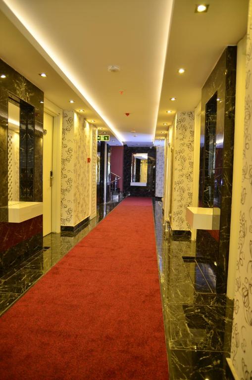 عکس هتل گرند (Grand)