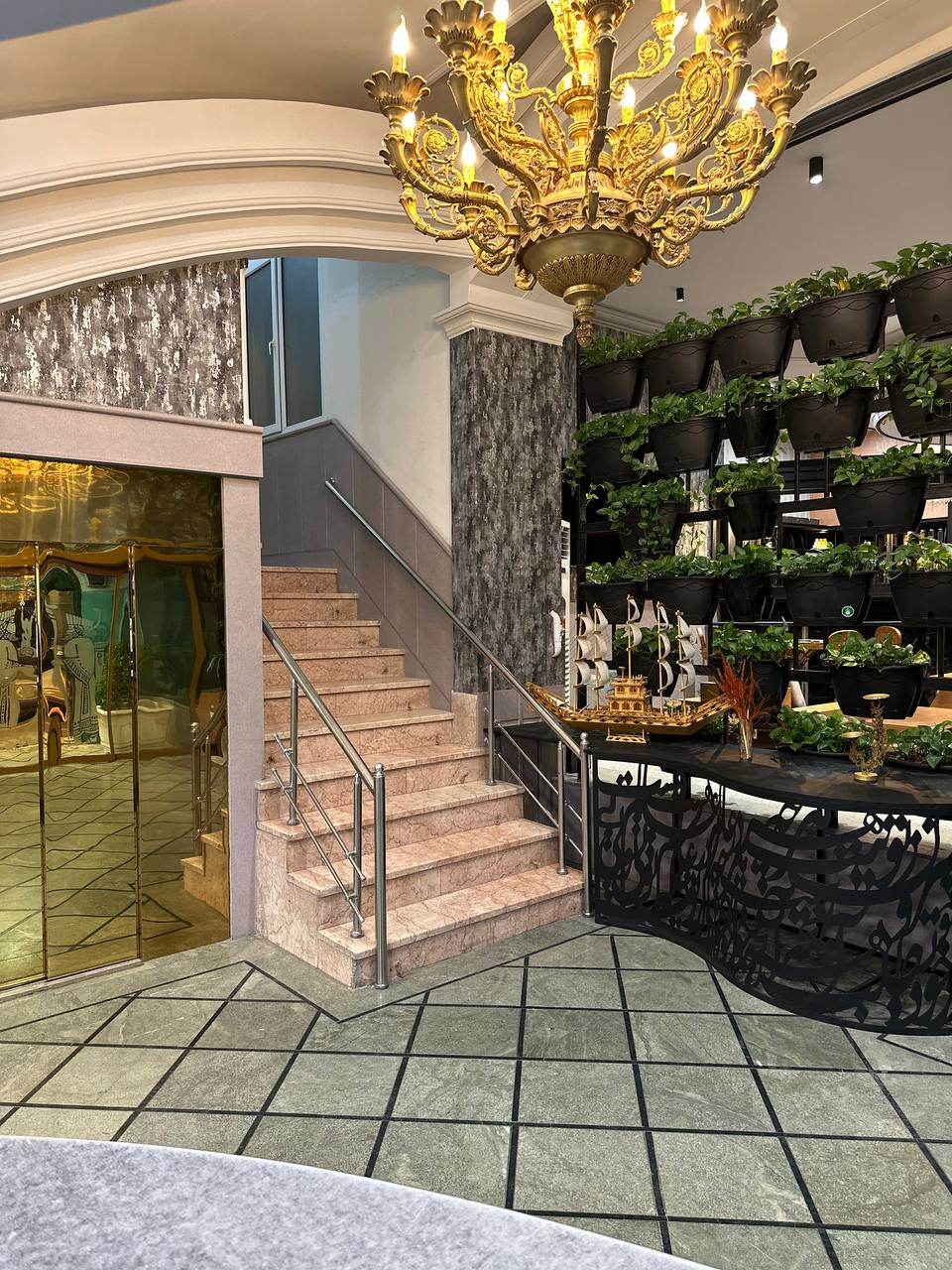 عکس هتل پاسارگاد