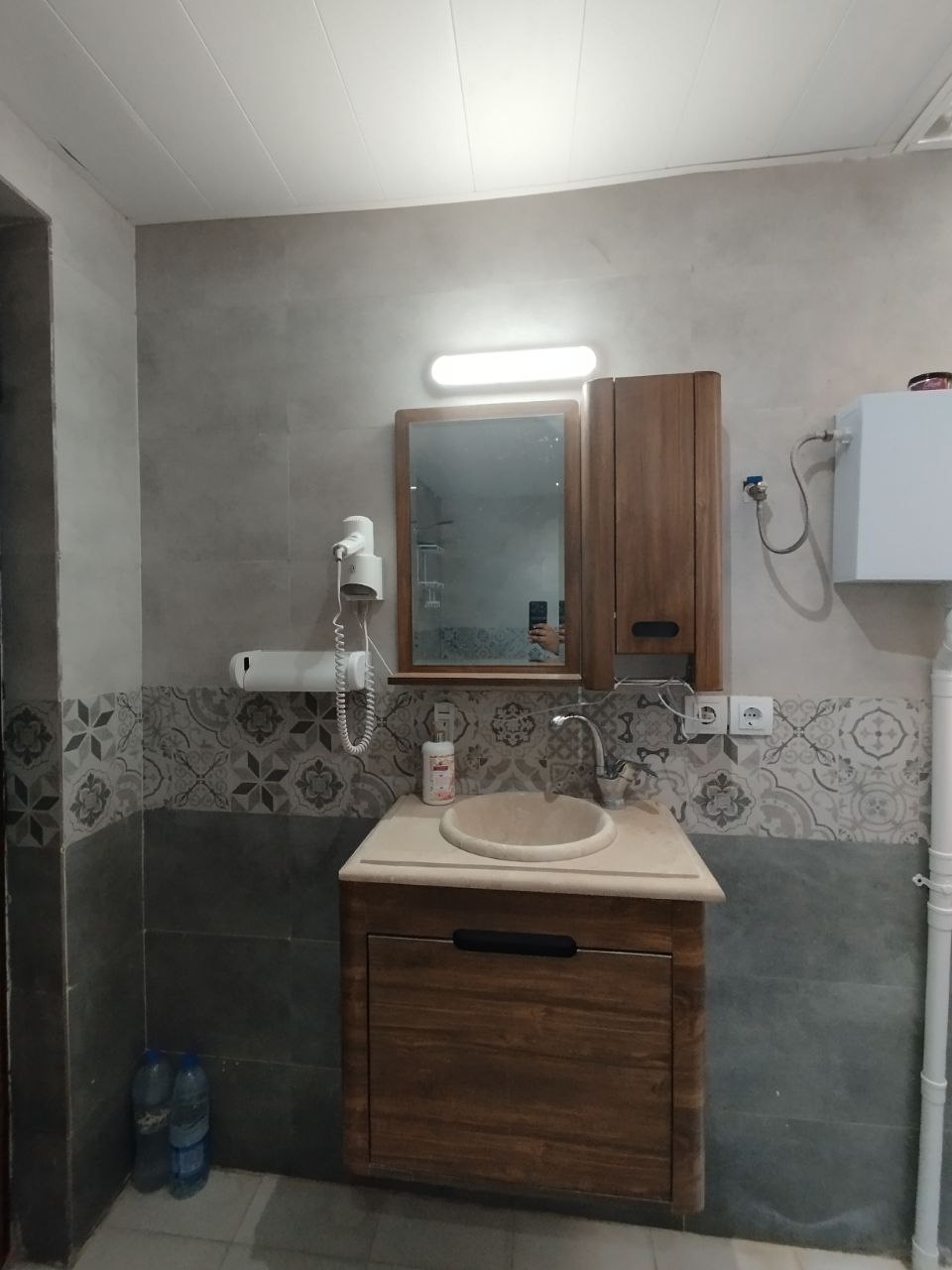 عکس هتل نصر کارمانیا