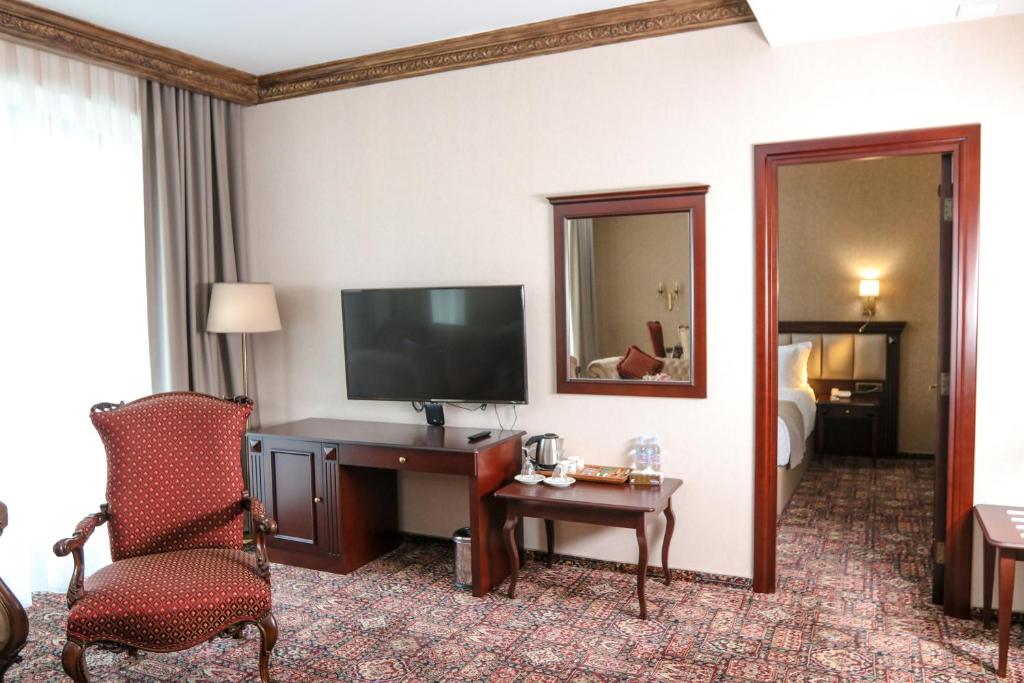 عکس هتل کنیاک (Konyak)