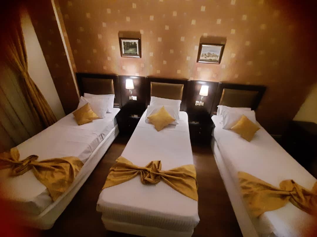 عکس هتل ایده آل