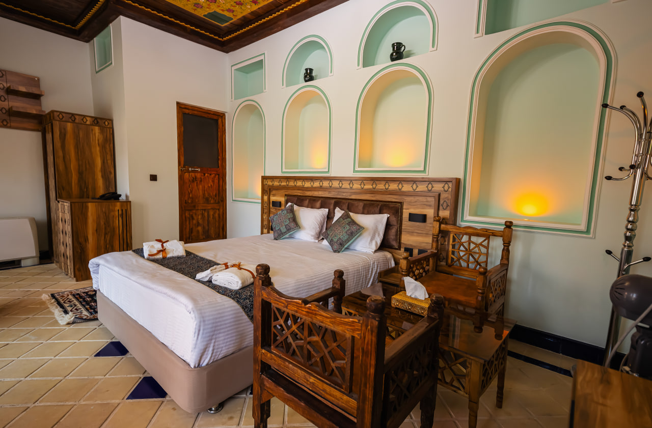 عکس هتل آناهید