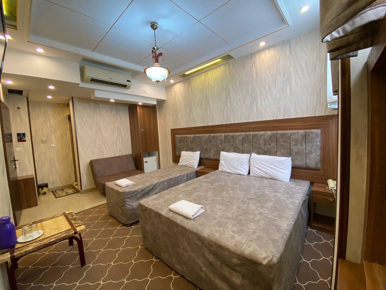 عکس هتل فرهاد