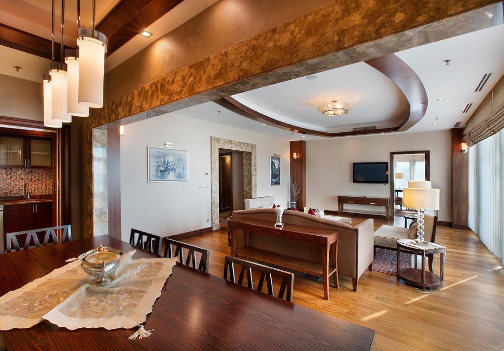 عکس هتل دابل تری بای هیلتون (DoubleTree by Hilton)