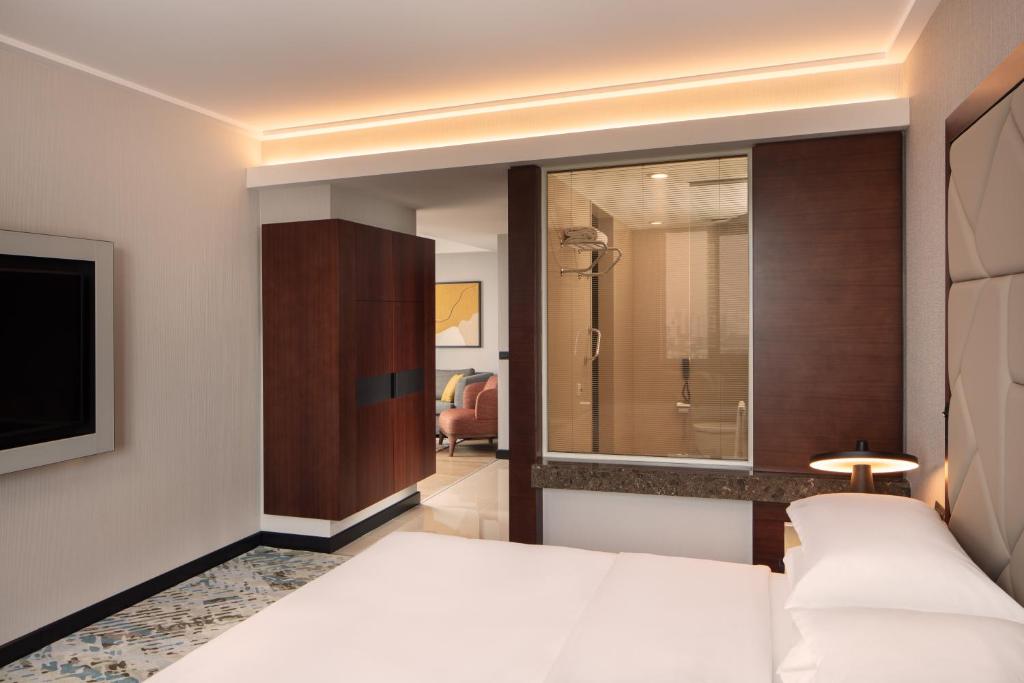 عکس هتل شرایتون لونت (Sheraton Levent)