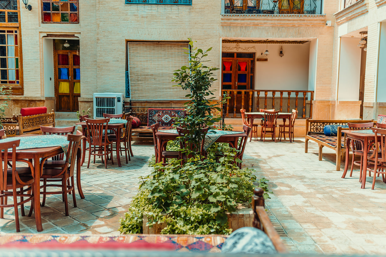 عکس هتل آناهید