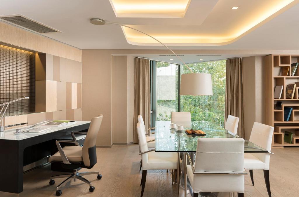 عکس هتل سوئیس اوتل (Swissotel)