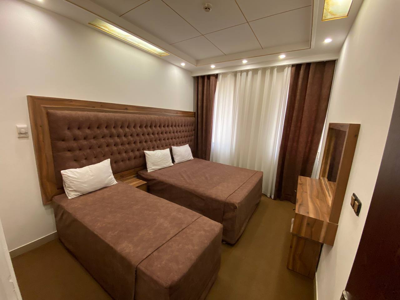 عکس هتل فرهاد