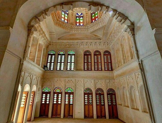 تصویر هتل تاریخی خانه آقازاده