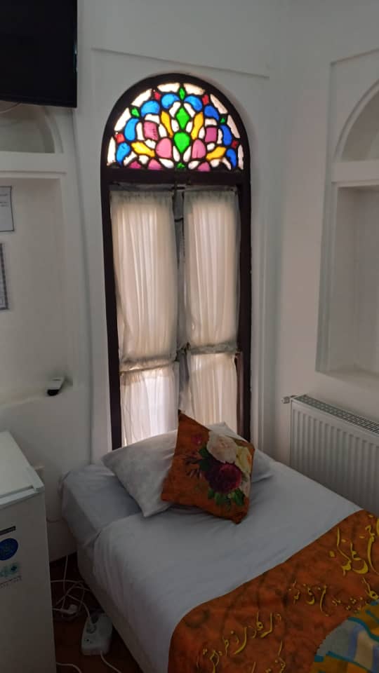 عکس هتل کهن پایاب