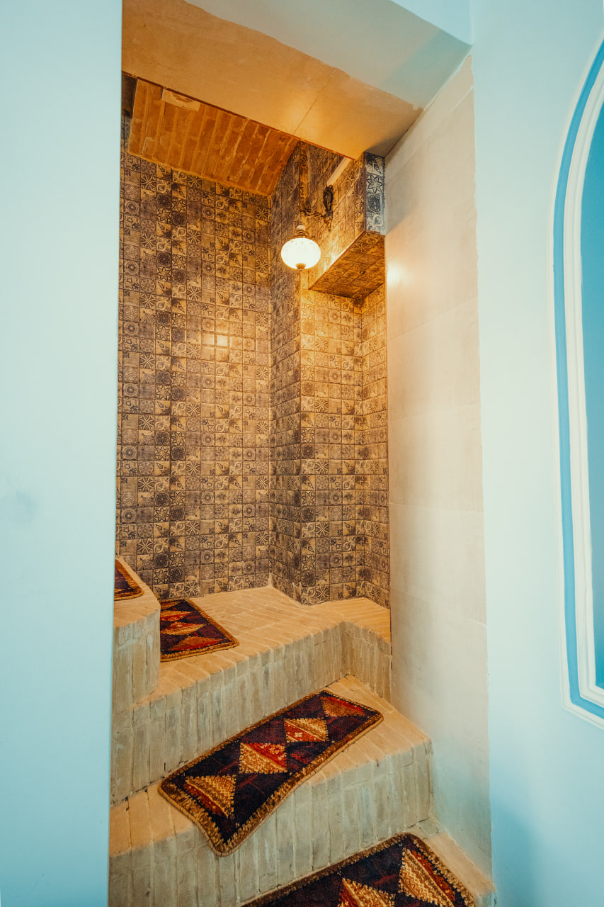 عکس هتل آناهید