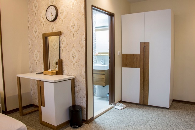 عکس هتل ورنوس