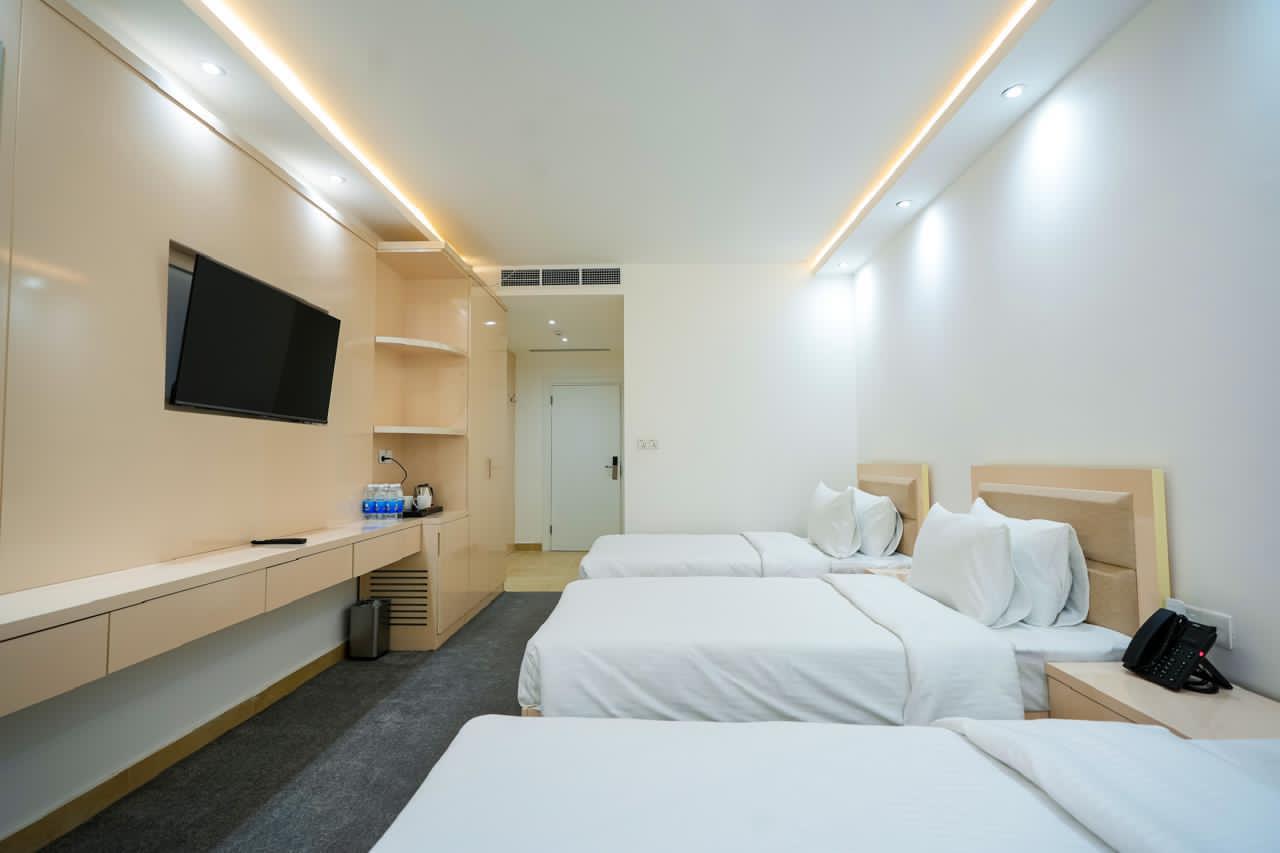 عکس هتل طیبه