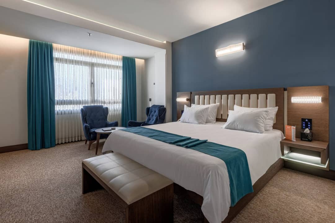 عکس هتل تهران رویال