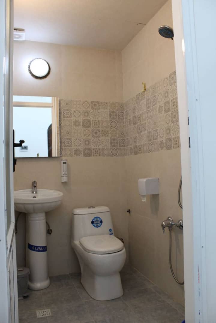 عکس هتل کاج کهن