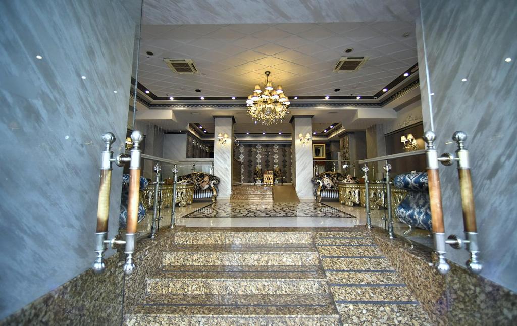 عکس هتل ایمپریال پالاس (Imperial Palace)