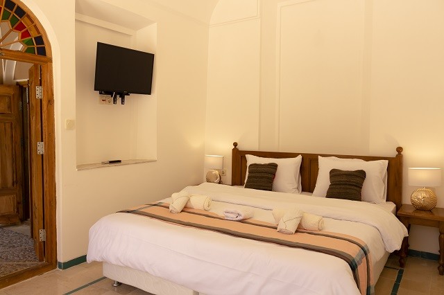 عکس هتل سنتی کتروا