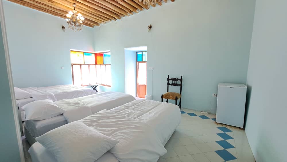 عکس هتل طاوسی