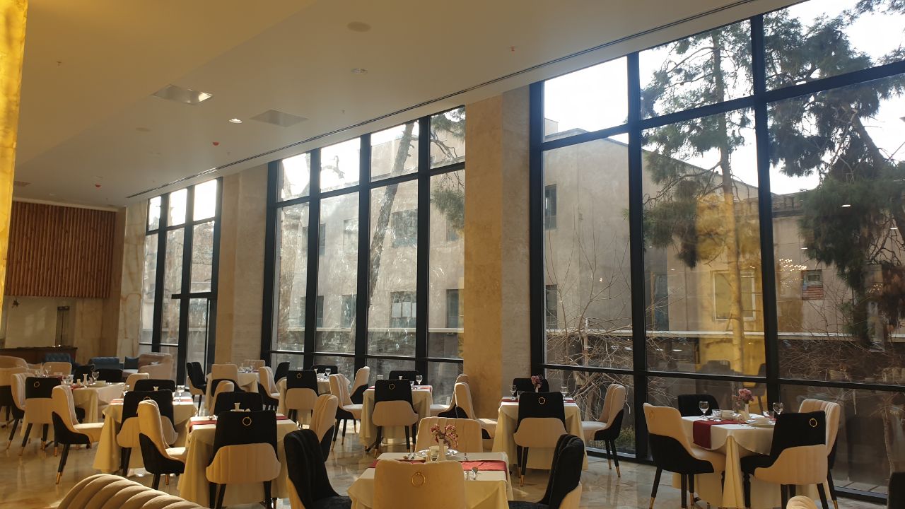 عکس هتل نور حیات